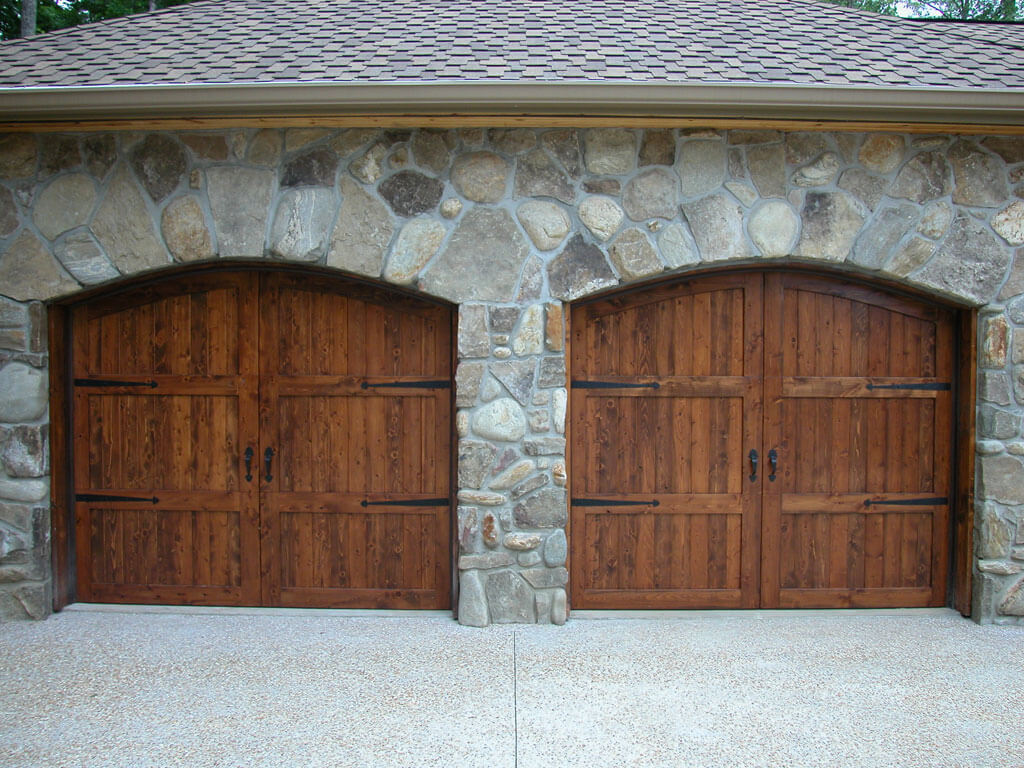Carriage House Door Cedar Lake Burton-2