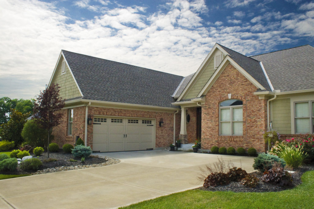 Clopay Garage Door Classic Wood Model 20 Stockton Long-2