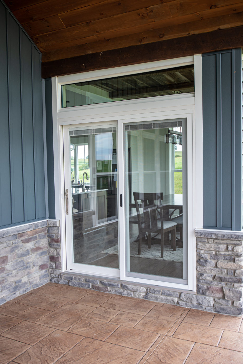 Endure PD w-rect transom-blue siding smaller