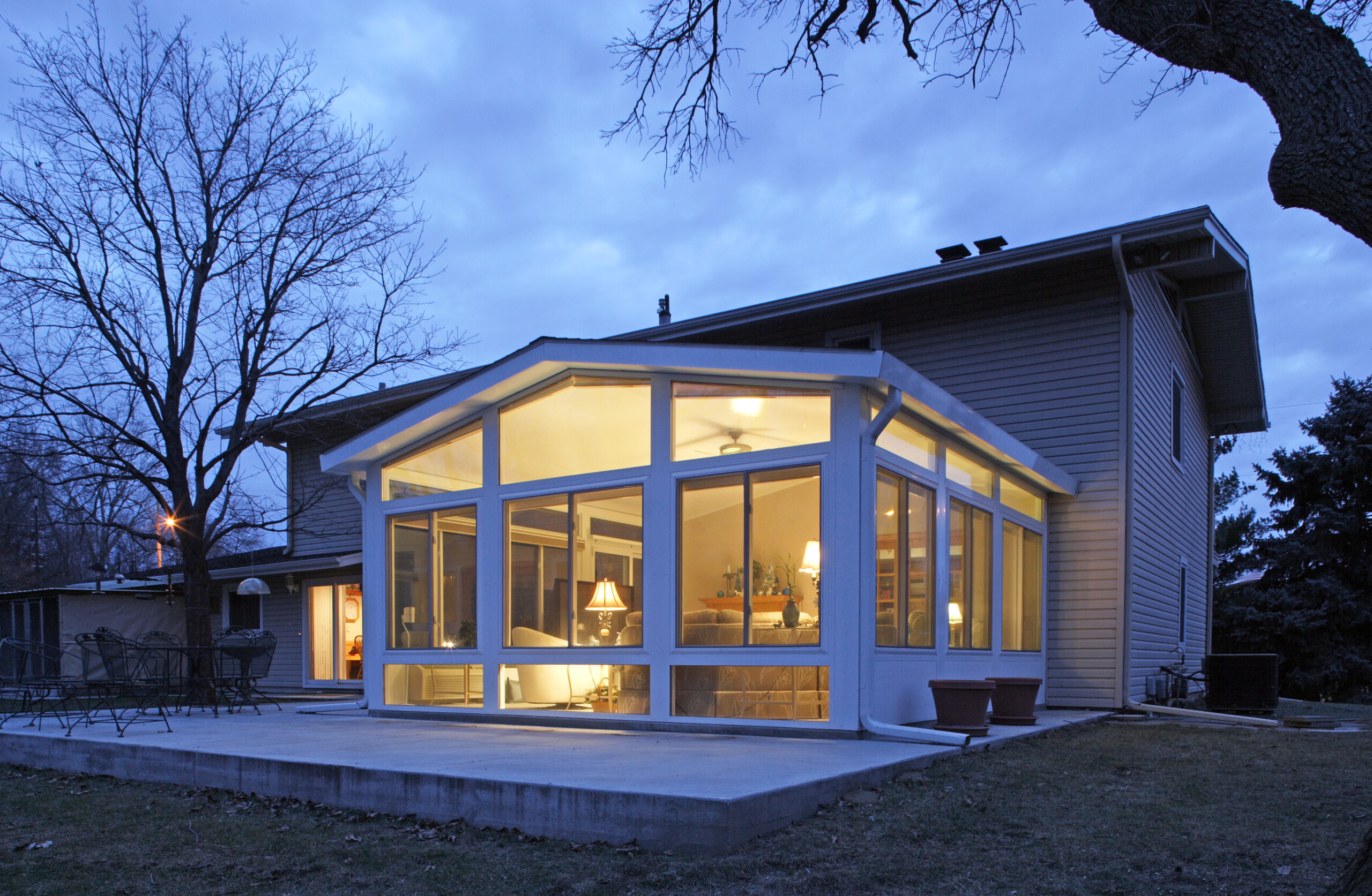ODW sunroom-ext-night-28